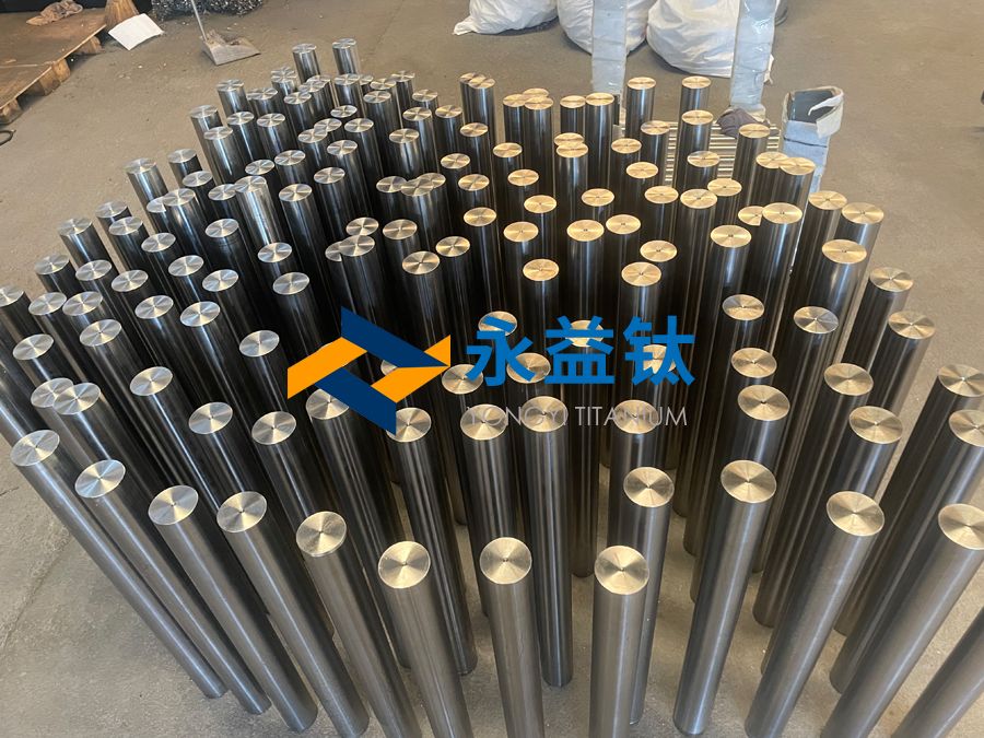 大规格TC18钛合金棒材组织与力学性能的研究